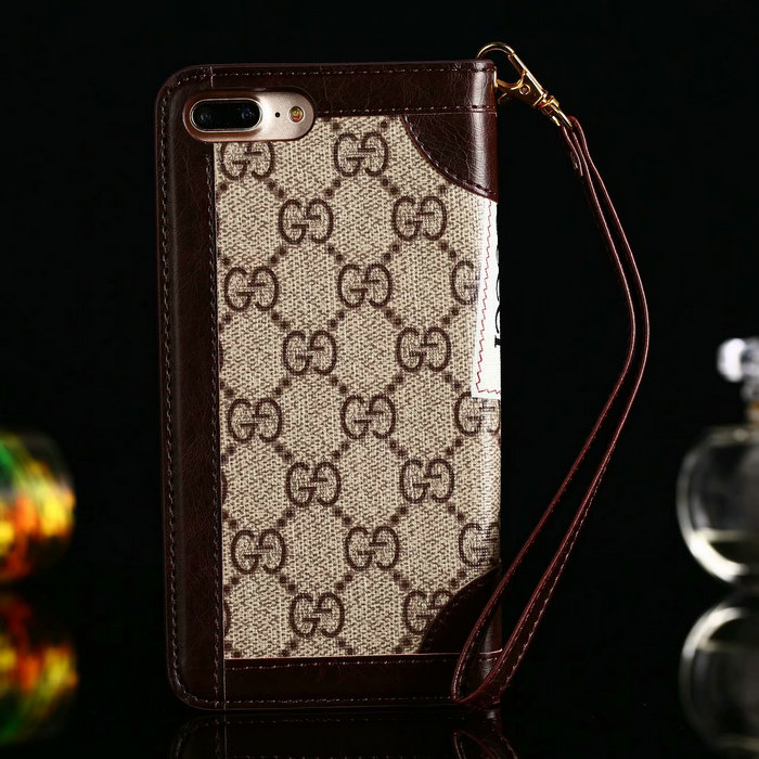 GUCCI iphone xs maxケース ストラップ付き