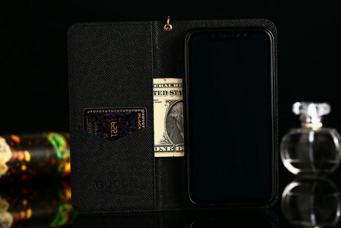 グッチ iphone xs maxケース 手帳型