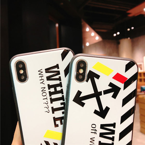 個性 iphone xsケース オフホワイト