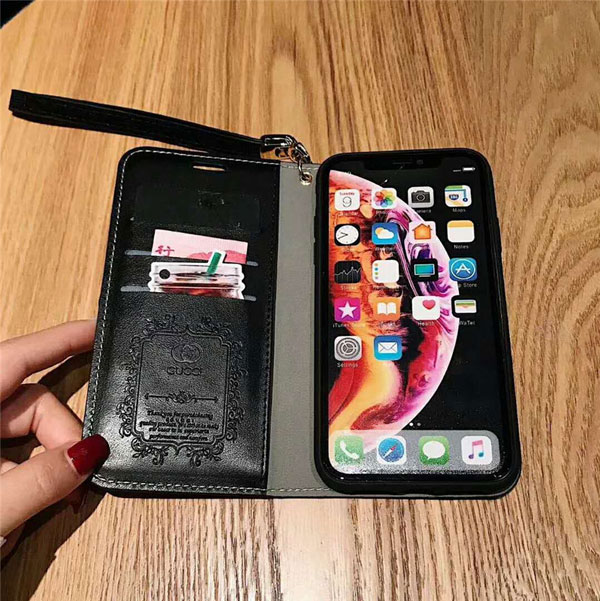 GUCCI iPhone xs maxケース