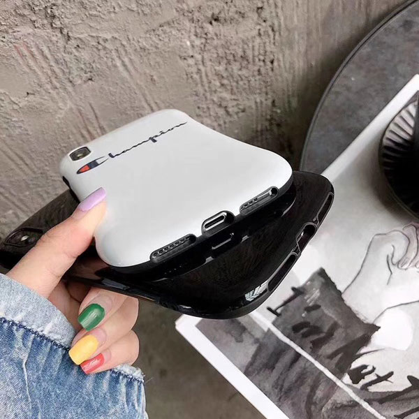 Champion iPhoneX/Xsカバー