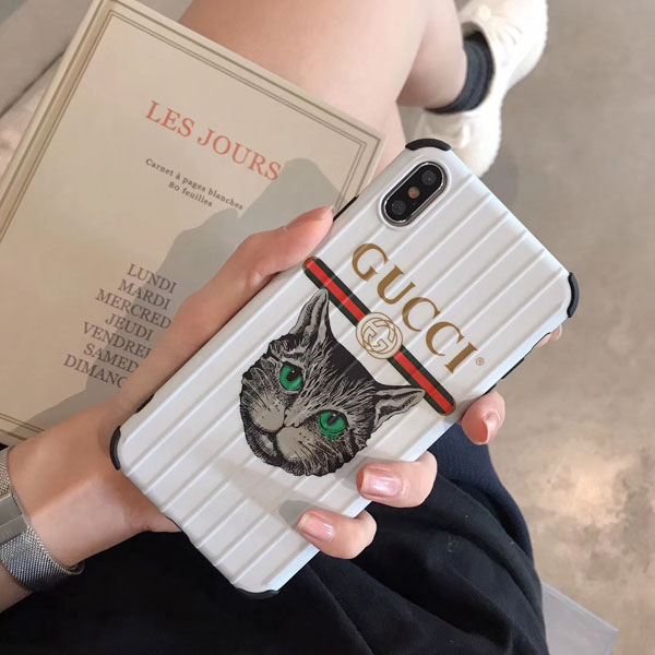 グッチ アイフォンXRカバー 猫柄