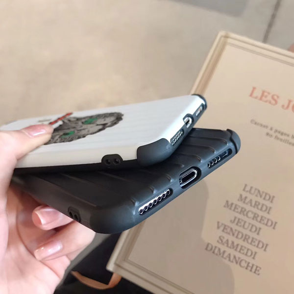 グッチ iphone xsケース 背面ケース