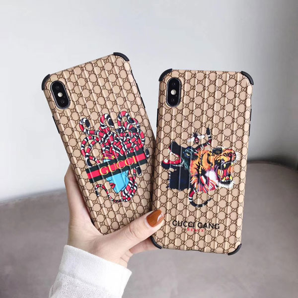 ペア iPhone XI/11ケース グッチ