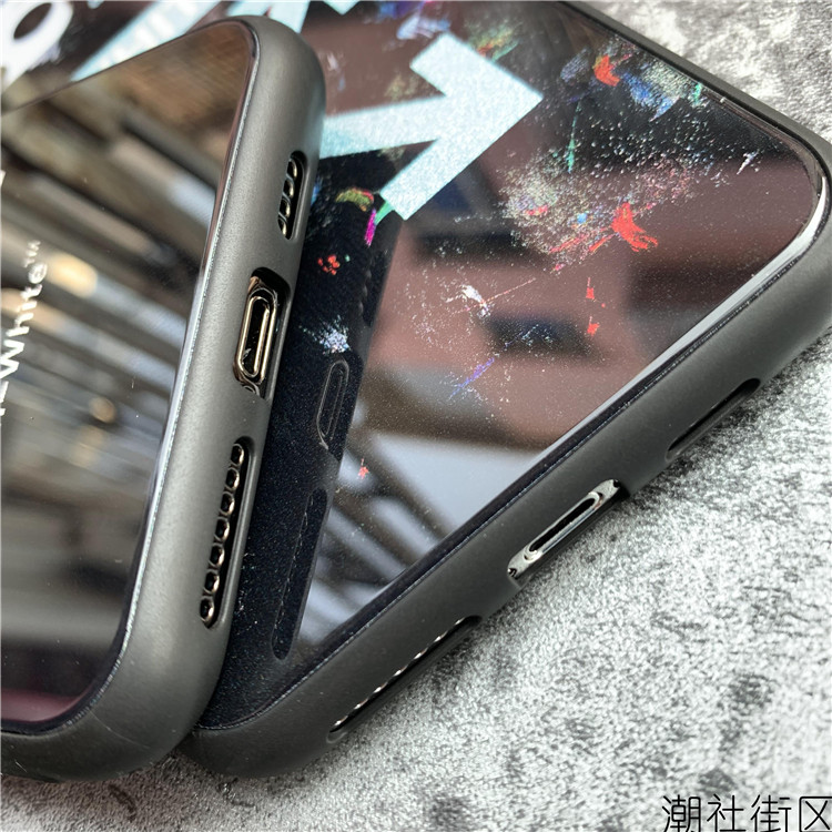 オフホワイトiPhone 11 proケース ペア