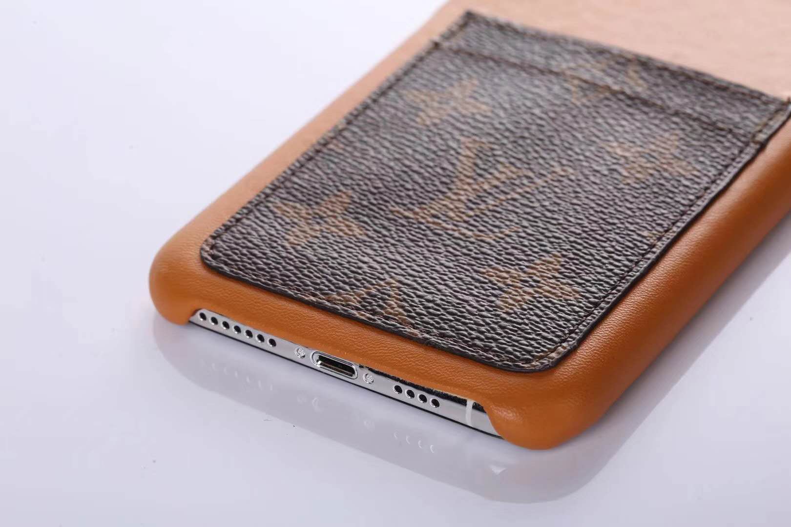 ルイヴィトン iPhone 11pro maxケース ストラップ付き