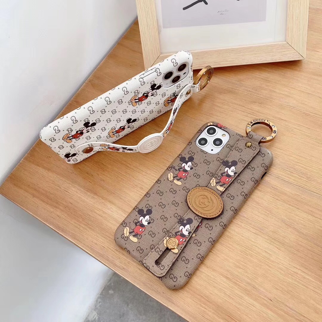 グッチ ミッキーコラボ iphone11ケース