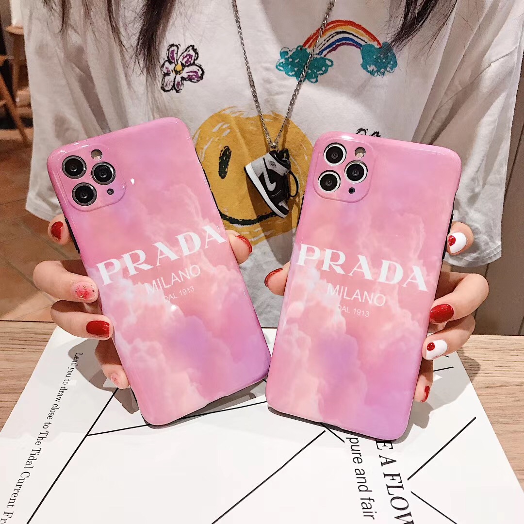 プラダ iphone12プロケース