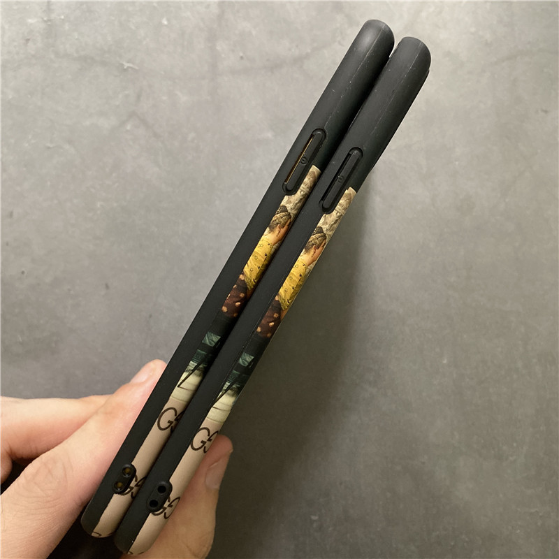 可愛い iphone12proグッチケース