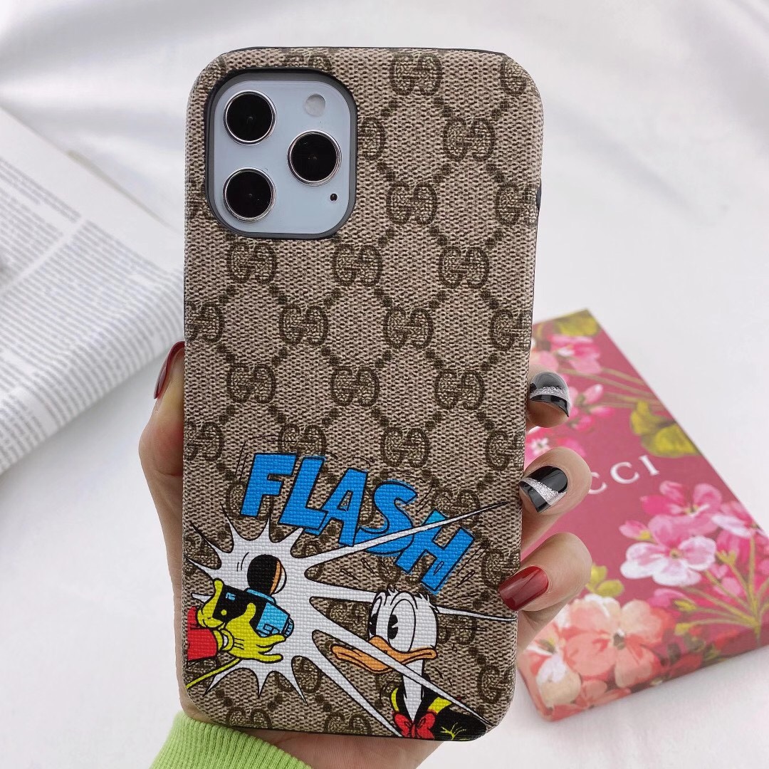 グッチ GUCCI iPhone11 スマホケース ディズニー ドナルド - モバイル