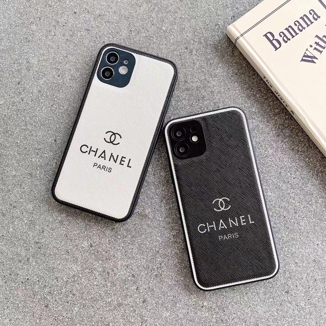 iPhone12 シャネルケース