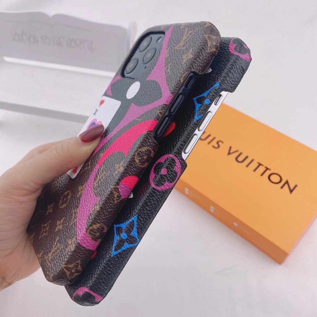 iphone12proルイヴィトンケース