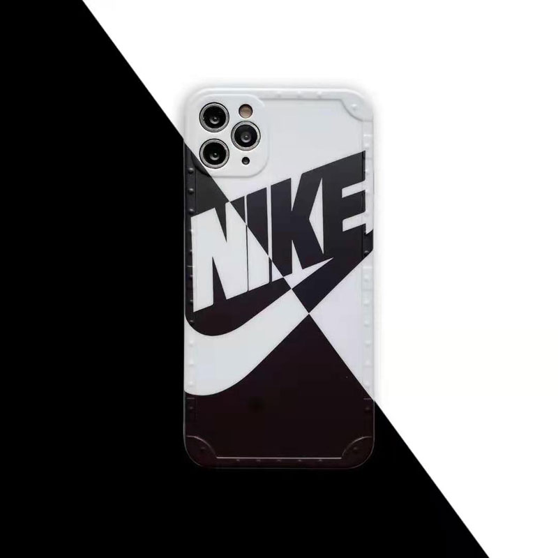 カッコイイ NIKE アイフォン12プロケース
