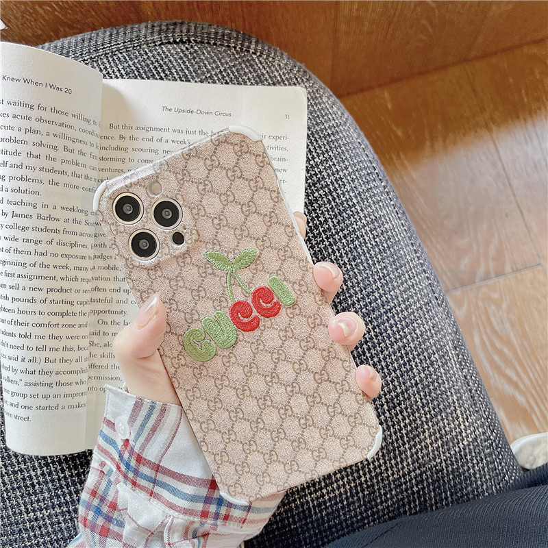 グッチ チェリー(さくらんぼ) 付き iPhone12 ケース