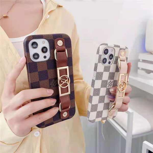 ヴィトン iPhone12proケース ハンドベルト付き