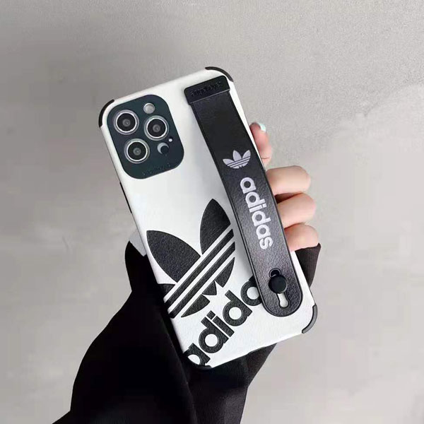 アディダス iPhone13Proケース ネックストラップ付き