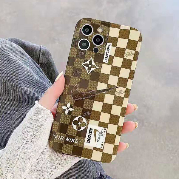 ルイヴィトン ナイキコラボ アイフォン13プロケース
