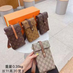 ルイヴィトン グッチ スマホポーチ スマホポシェット レザー レディース ブラント GUCCI LV ショルダーバッグ 斜めがけ 携帯ポーチ