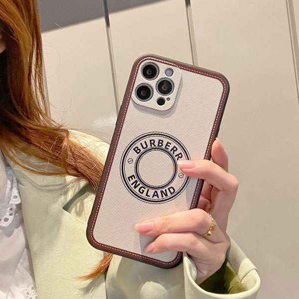 BURBERRY iPhone13proケース
