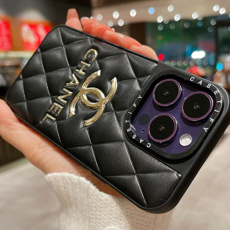 CHANEL キルティング iPhone13背面ケース