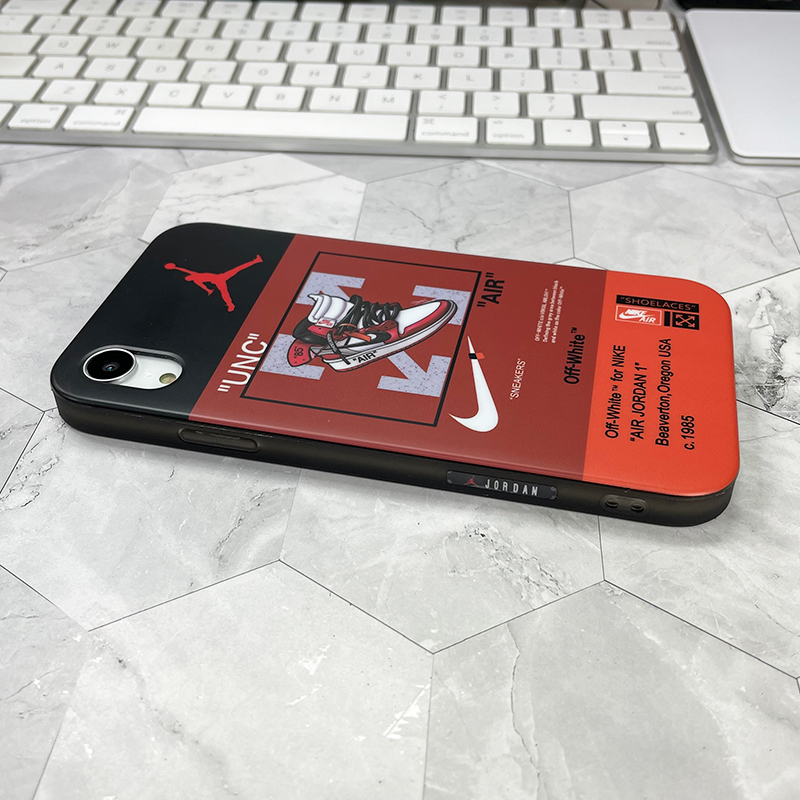 OFF-WHITE X NIKE AIR JORDAN 1 iPhone13proケース