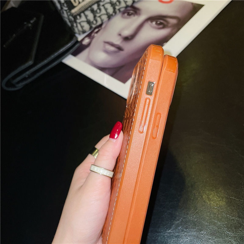 fendi iphone13背面ケース