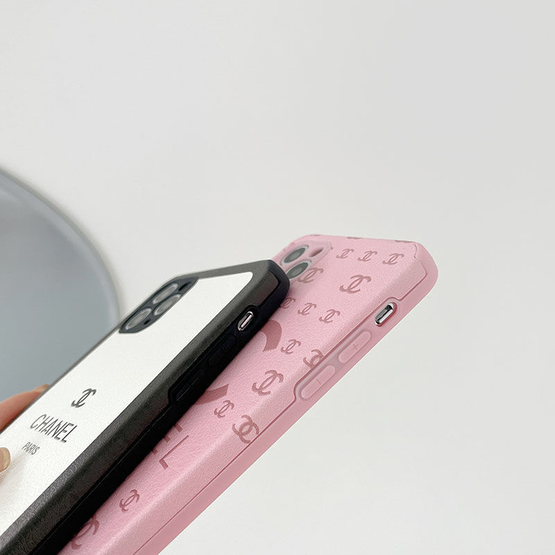 シャネルiPhone13proケース レディース