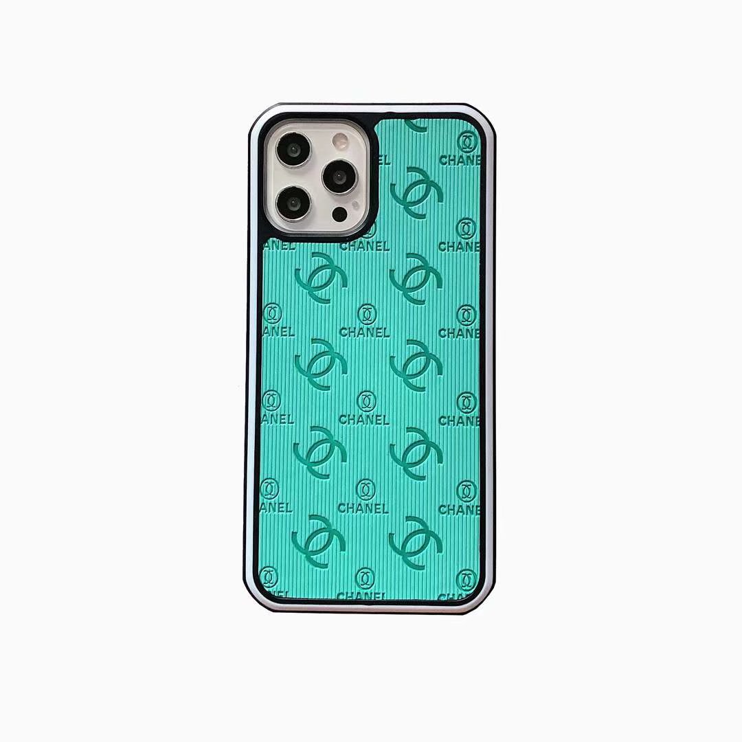 キルティング iPhone 13ケース シャネル
