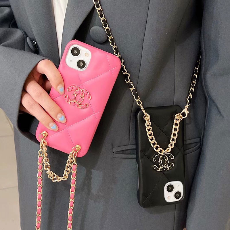 シャネル iphone13/13proケース