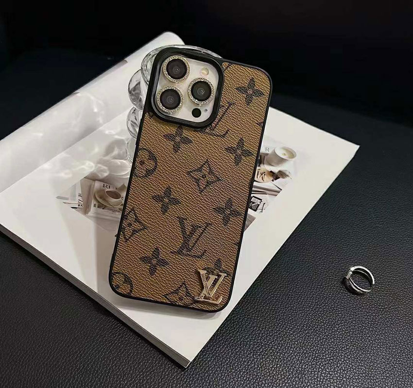 ヴィトン iPhone16proカバー カード収納