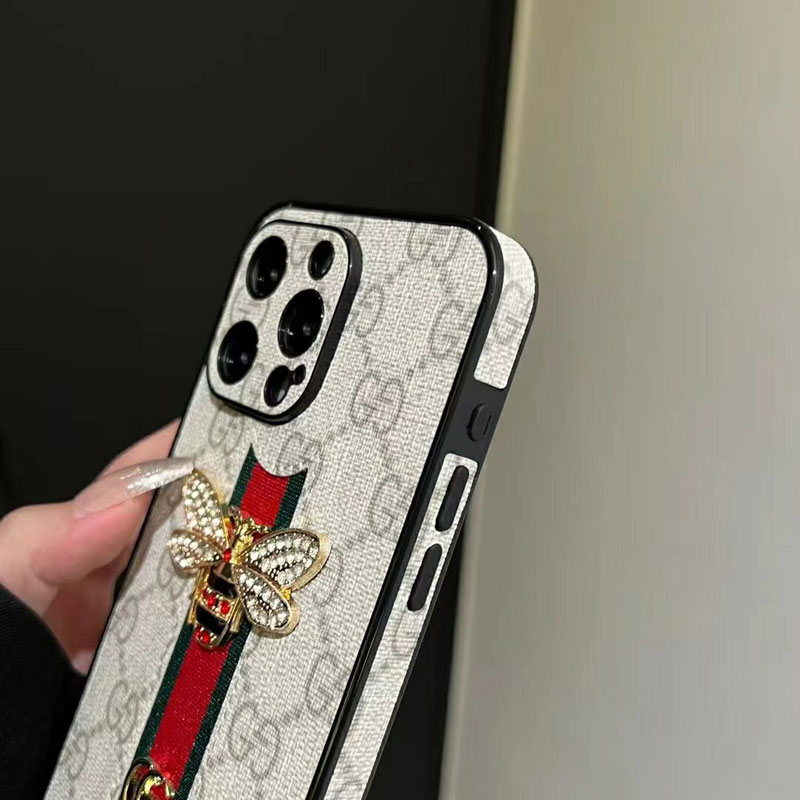 大人気 gucci iphone 15/16 Proカバー ミツバチ