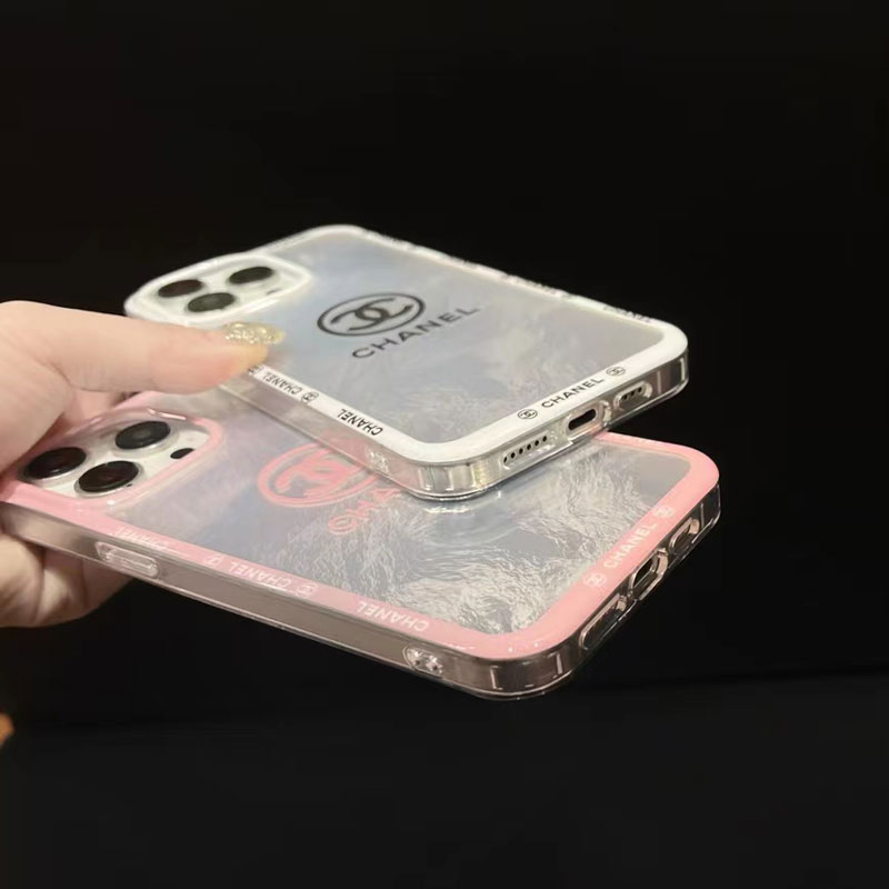 chanel iphone15/15proケース レディース